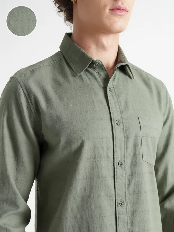 Highlander Men Green Self Design Slim Fit Casual Shirt