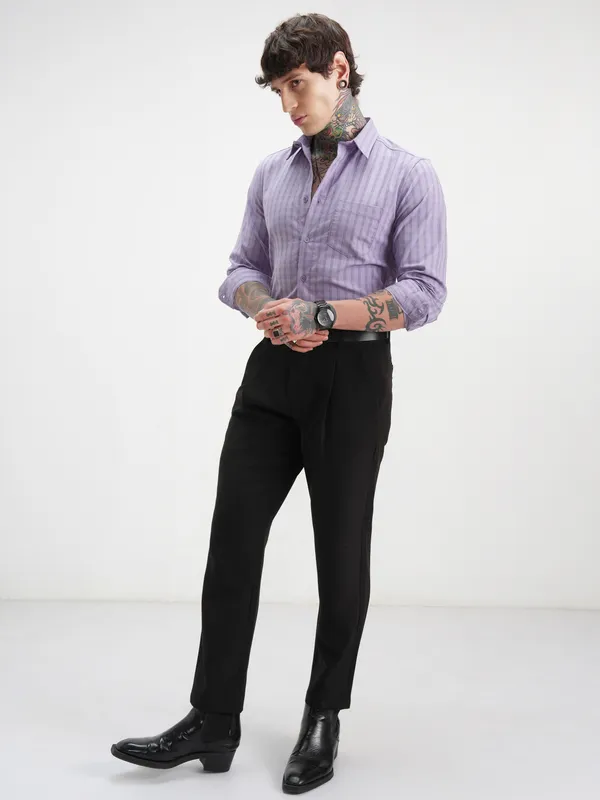 Highlander Men Lavender Self Design Slim Fit Casual Shirt