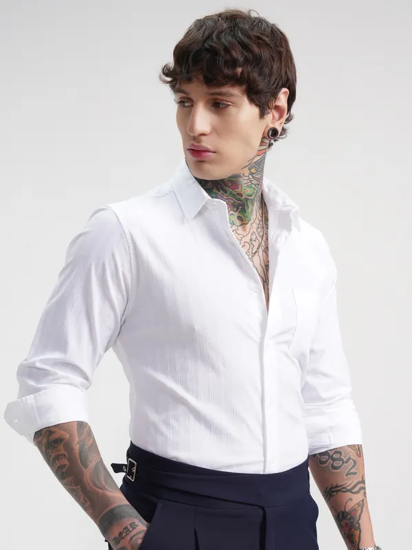 Highlander Men White Self Design Slim Fit Casual Shirt