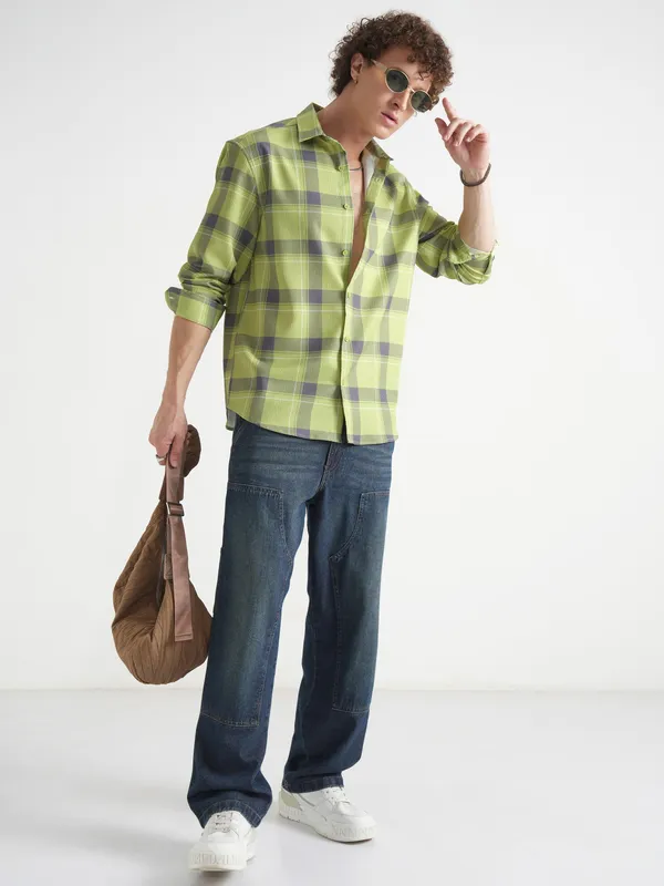 Highlander Men Green Checked Relaxed Fit Casual Shirt