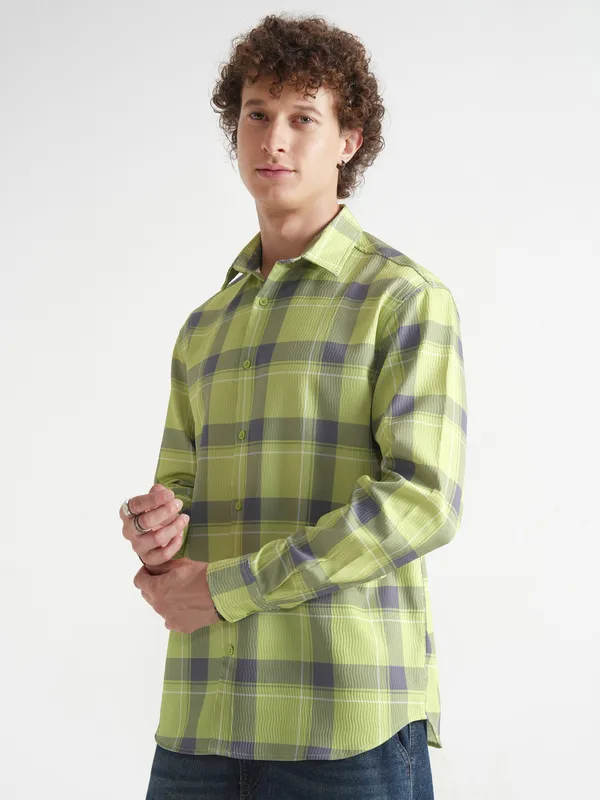 Highlander Men Green Checked Relaxed Fit Casual Shirt
