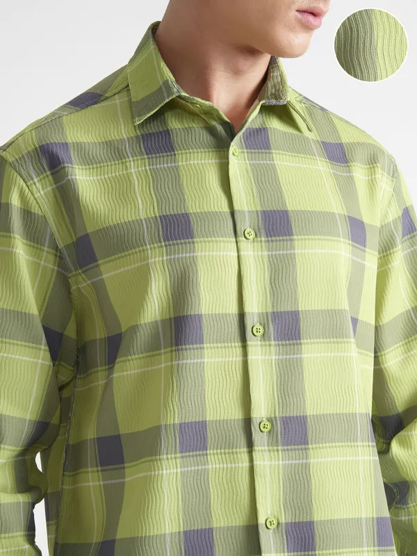 Highlander Men Green Checked Relaxed Fit Casual Shirt