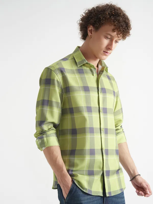 Highlander Men Green Checked Relaxed Fit Casual Shirt