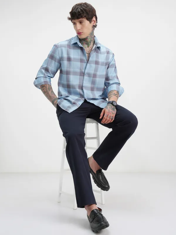 Highlander Men Blue Checked Relaxed Fit Casual Shirt