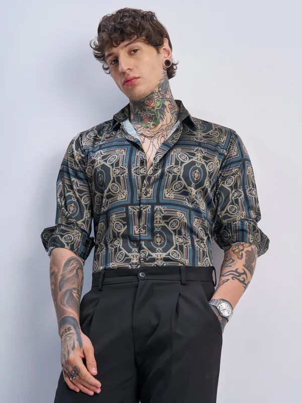 Highlander Men Navy Blue Printed Slim Fit Casual Shirt