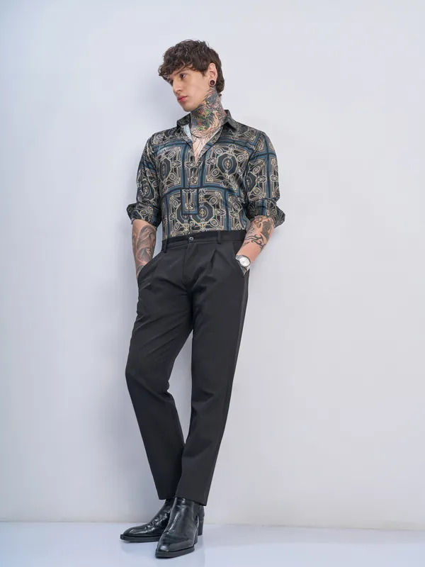 Highlander Men Navy Blue Printed Slim Fit Casual Shirt