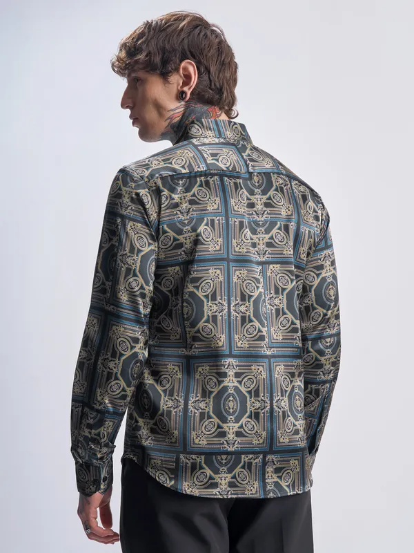 Highlander Men Navy Blue Printed Slim Fit Casual Shirt