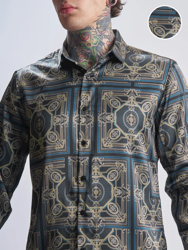 Highlander Men Navy Blue Printed Slim Fit Casual Shirt