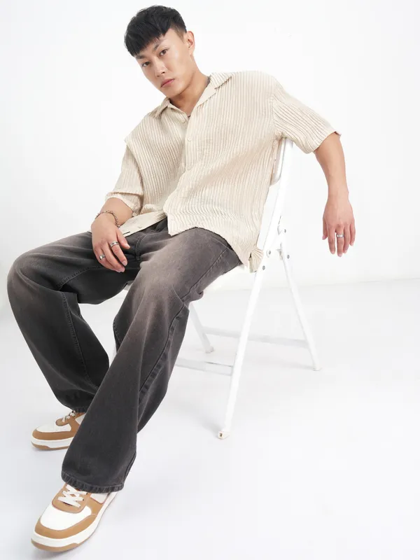 Highlander Men Cream Crushed Relaxed Fit Casual Shirt