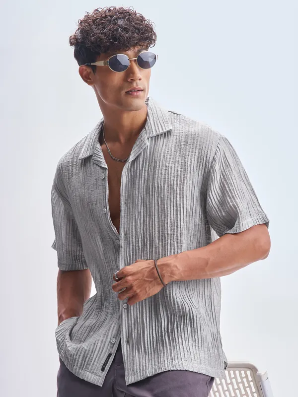 Highlander Men Grey Crushed Relaxed Fit Casual Shirt