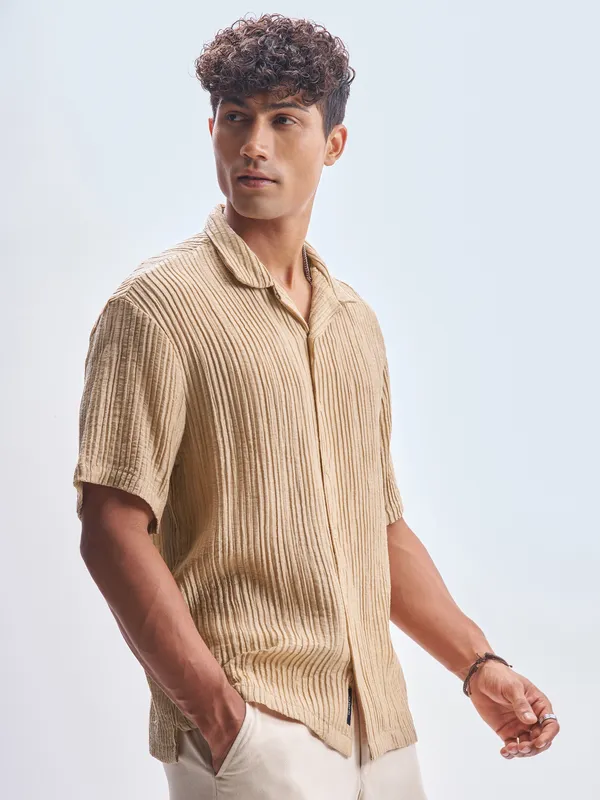 Highlander Men Beige Self Design Relaxed Fit Casual Shirt