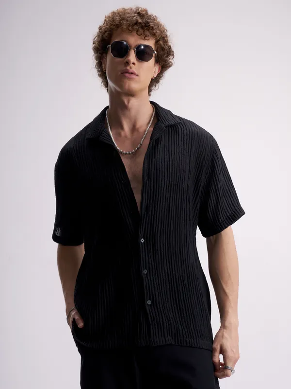 Highlander Men Black Self Design Relaxed Fit Casual Shirt