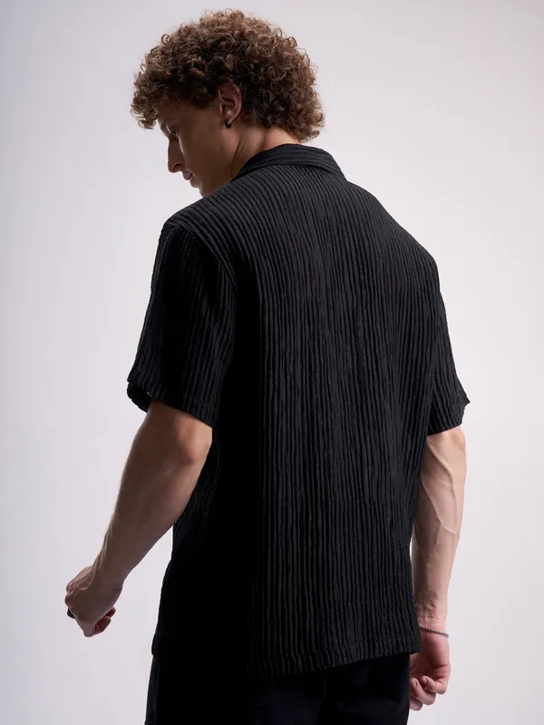 Highlander Men Black Self Design Relaxed Fit Casual Shirt