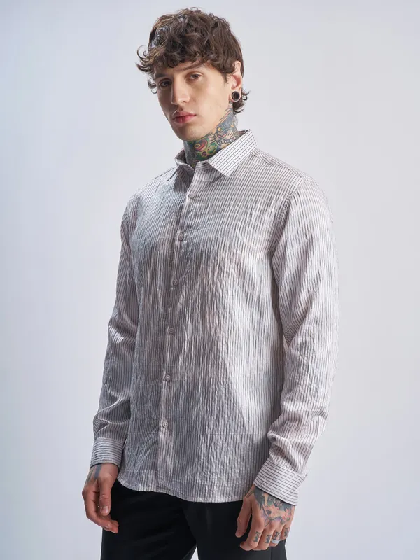 Highlander Men White Striped Slim Fit Casual Shirt