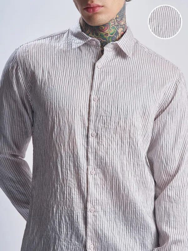 Highlander Men White Striped Slim Fit Casual Shirt