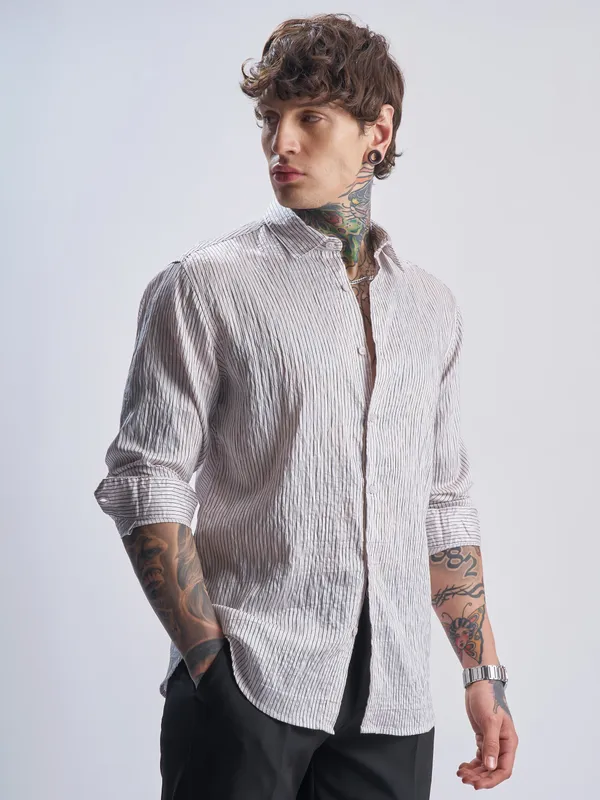 Highlander Men White Striped Slim Fit Casual Shirt