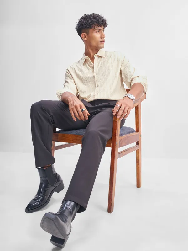 Highlander Men Beige Crushed Relaxed Fit Casual Shirt