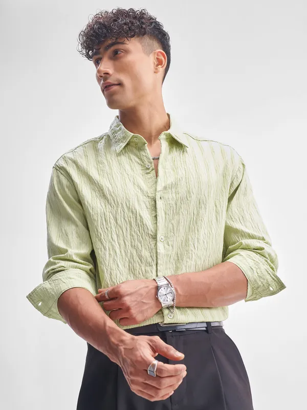 Highlander Men Green Self Design Relaxed Fit Casual Shirt