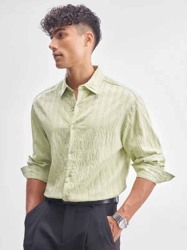 Highlander Men Green Self Design Relaxed Fit Casual Shirt