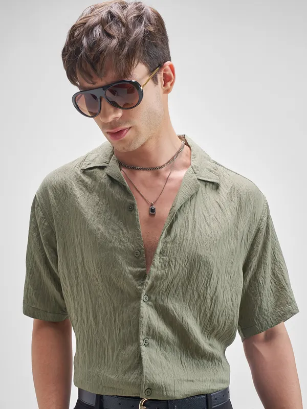 Highlander Men Green Self Design Relaxed Fit Casual Shirt