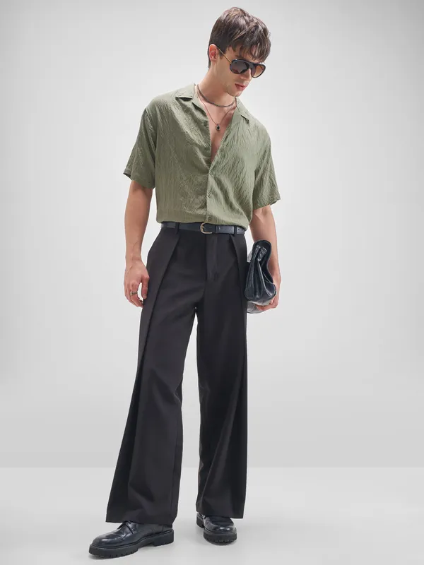 Highlander Men Green Self Design Relaxed Fit Casual Shirt