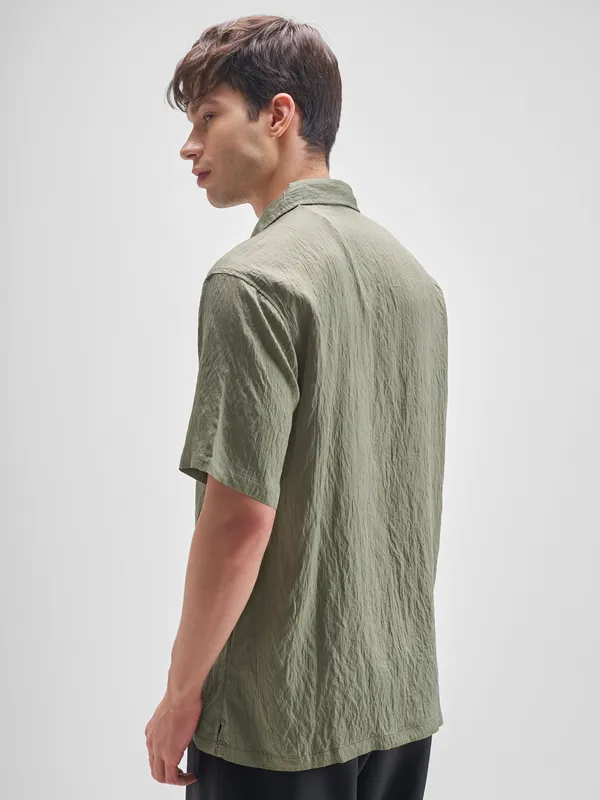 Highlander Men Green Self Design Relaxed Fit Casual Shirt