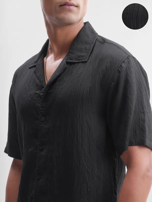 Highlander Men Black Self Design Relaxed Fit Casual Shirt