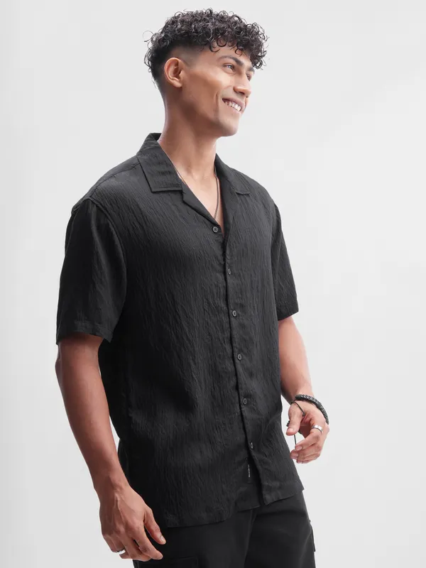 Highlander Men Black Self Design Relaxed Fit Casual Shirt