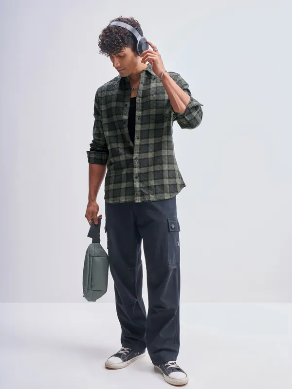 Highlander Men Olive Checked Slim Fit Casual Shirt
