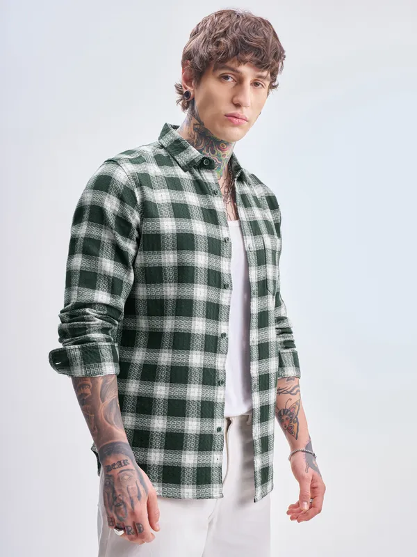 Highlander Men Green Checked Slim Fit Casual Shirt