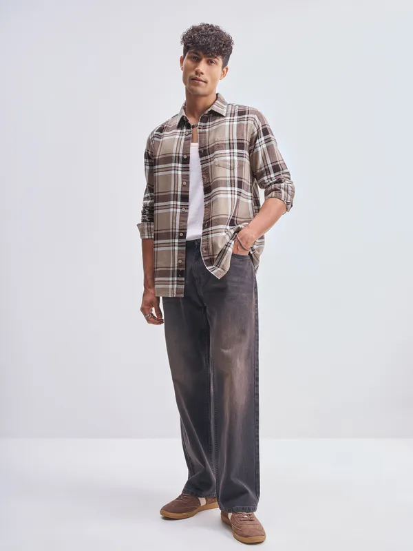 Highlander Men Khaki Checked Slim Fit Casual Shirt