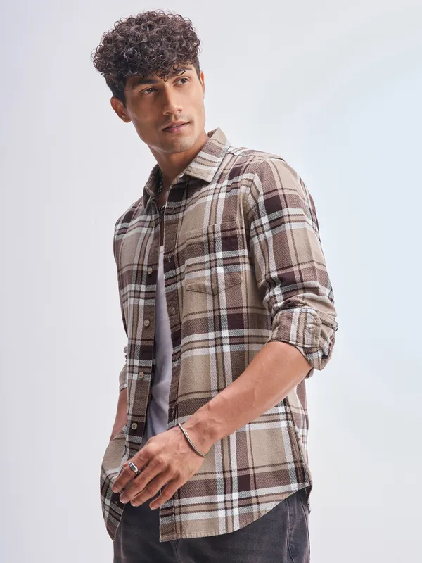 Highlander Men Khaki Checked Slim Fit Casual Shirt