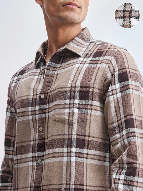 Highlander Men Khaki Checked Slim Fit Casual Shirt