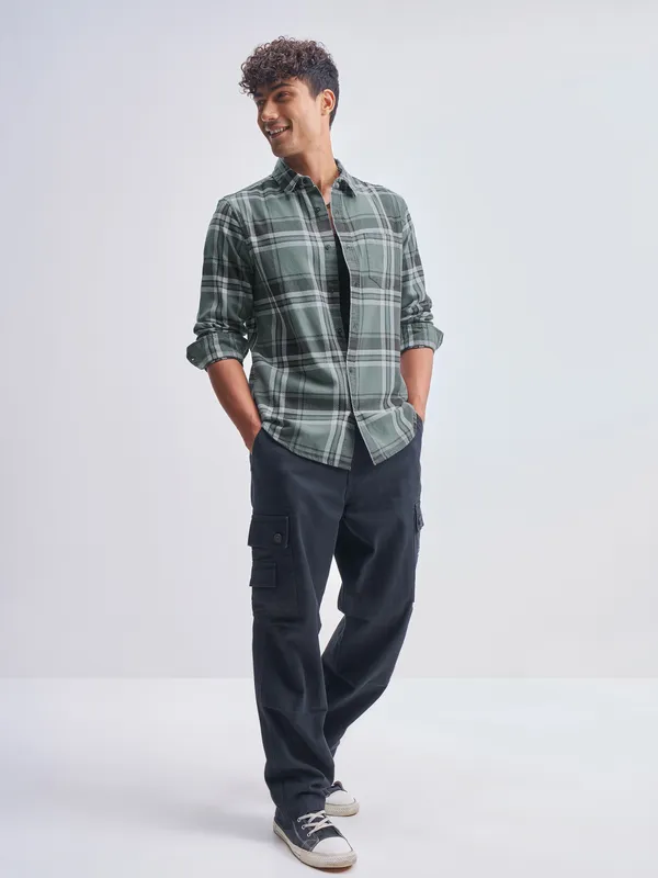 Highlander Men Green Checked Slim Fit Casual Shirt
