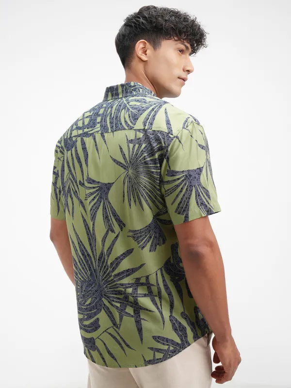 Highlander Men Green Printed Relaxed Fit Casual Shirt