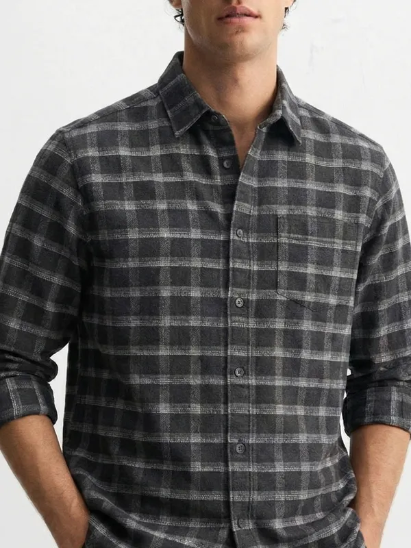 Highlander Men Black Checked Slim Fit Casual Shirt