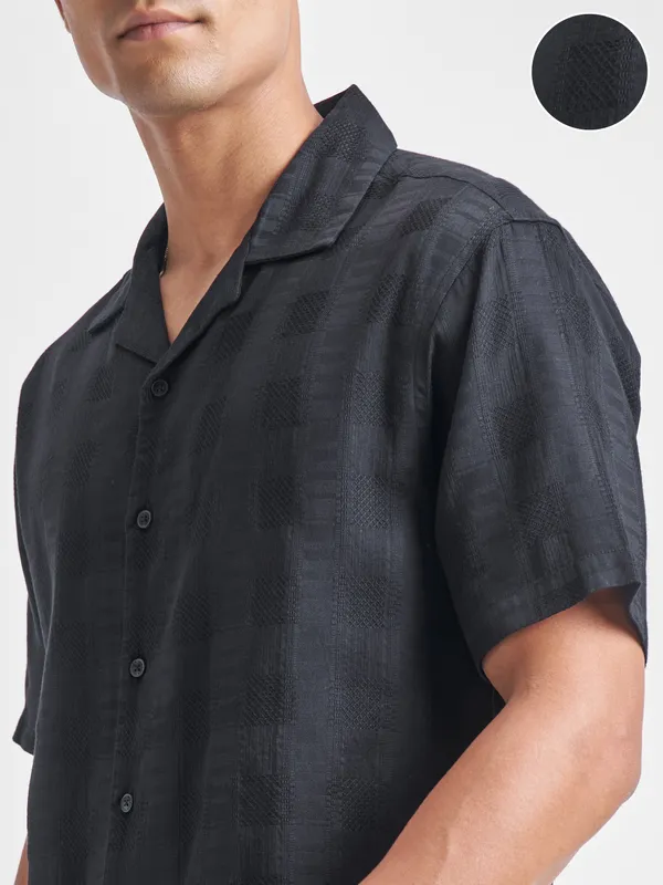 Highlander Men Black Self Design Relaxed Fit Casual Shirt