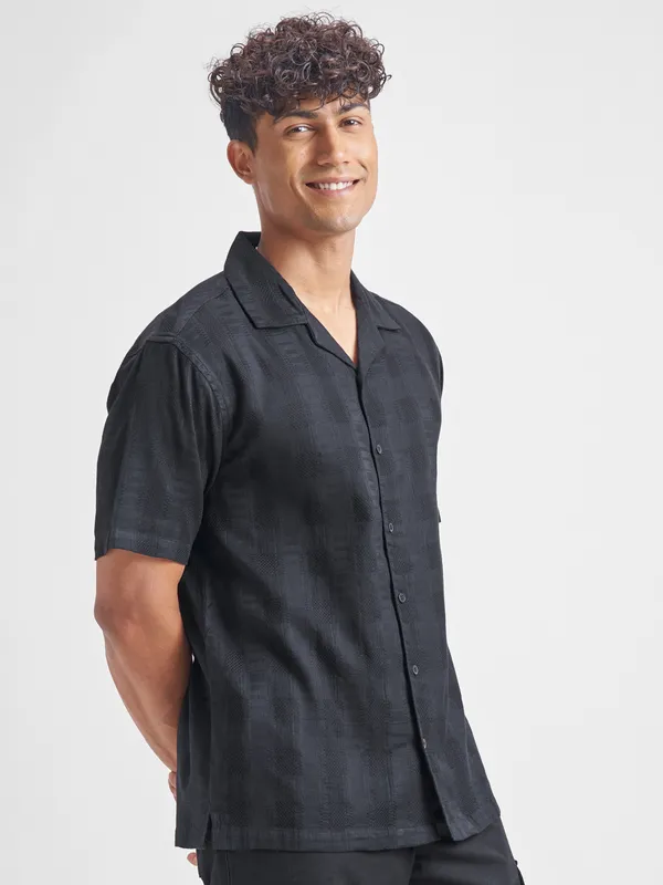 Highlander Men Black Self Design Relaxed Fit Casual Shirt