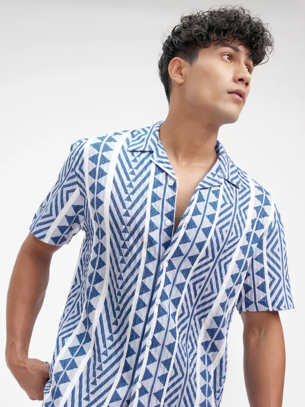 Highlander Men Blue Printed Relaxed Fit Casual Shirt
