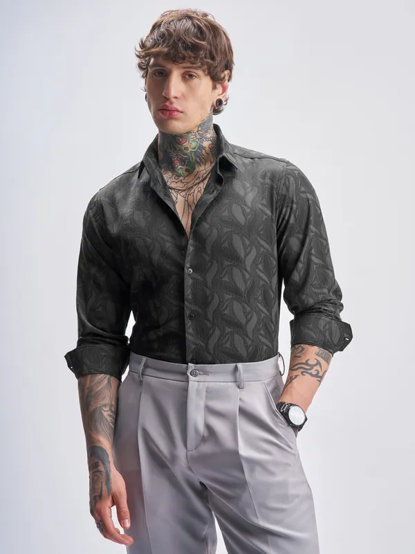 Highlander Men Grey Self Design Slim Fit Casual Shirt