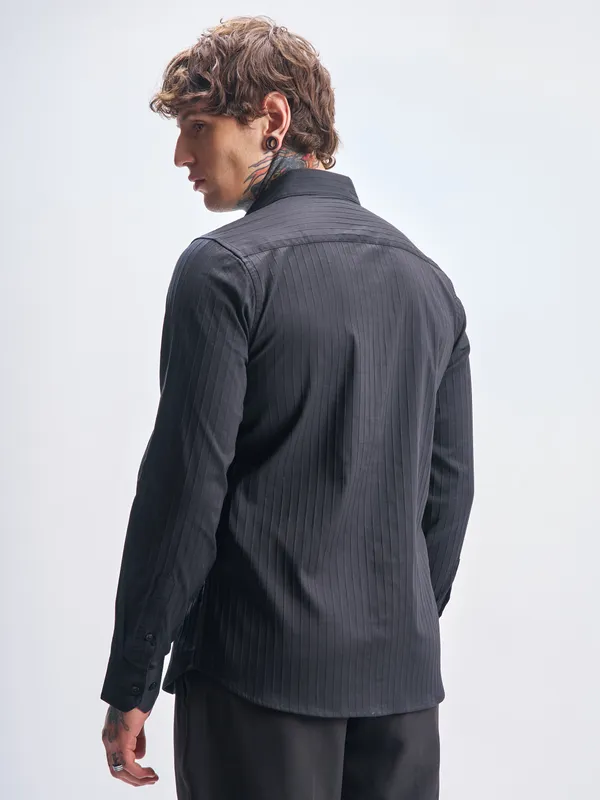 Highlander Men Black Self Design Slim Fit Casual Shirt