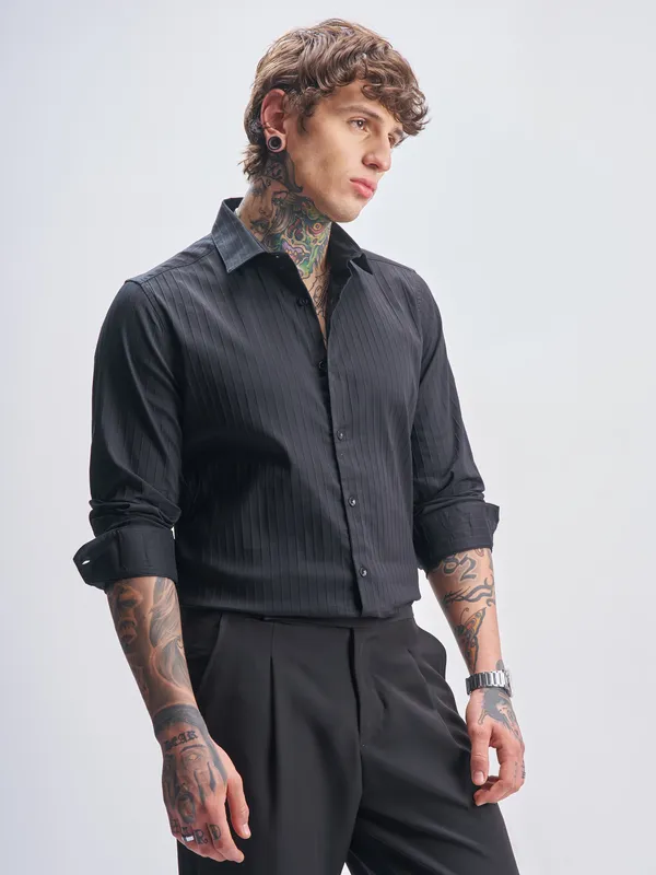 Highlander Men Black Self Design Slim Fit Casual Shirt