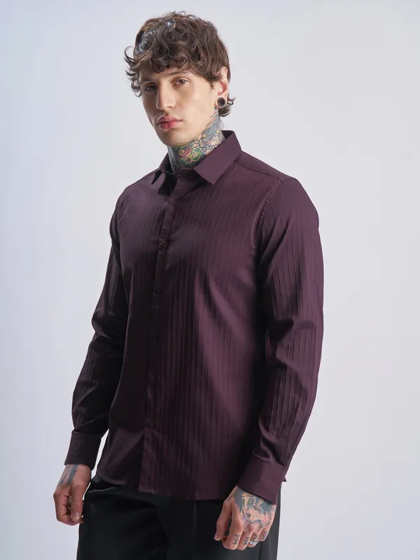 Highlander Men Purple Self Design Slim Fit Casual Shirt