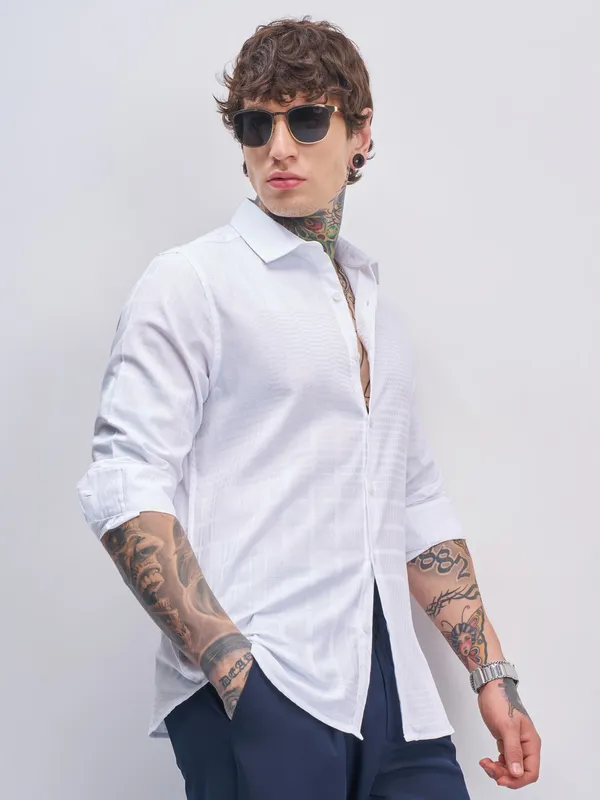 Highlander Men White Self Design Slim Fit Casual Shirt