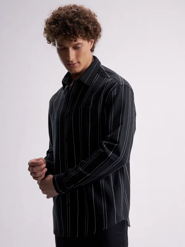 Highlander Men Black Striped Relaxed Fit Casual Shirt