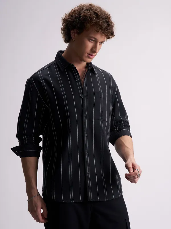 Highlander Men Black Striped Relaxed Fit Casual Shirt