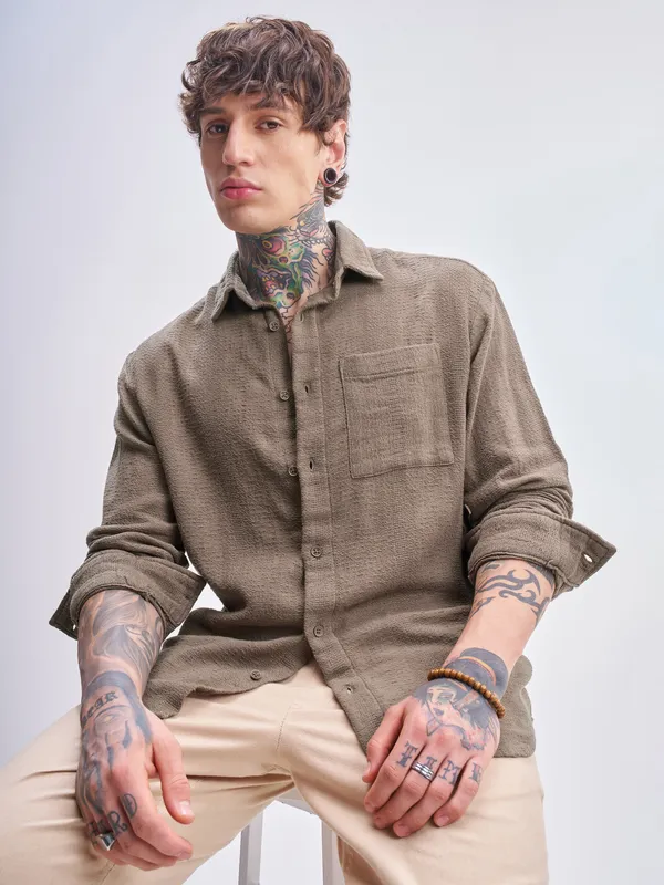 Highlander Men Tan Self Design Relaxed Fit Casual Shirt