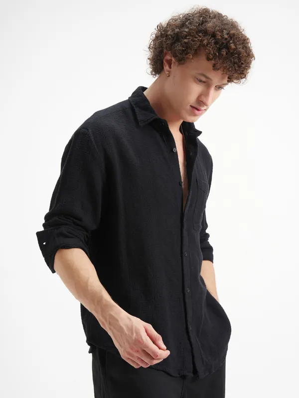 Highlander Men Black Self Design Relaxed Fit Casual Shirt