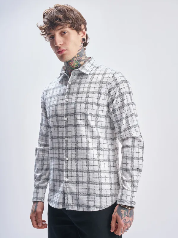 Highlander Men White Checked Relaxed Fit Casual Shirt