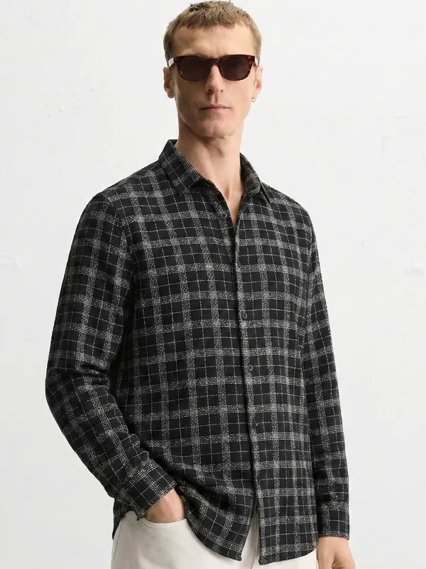 Highlander Men Black Checked Relaxed Fit Casual Shirt